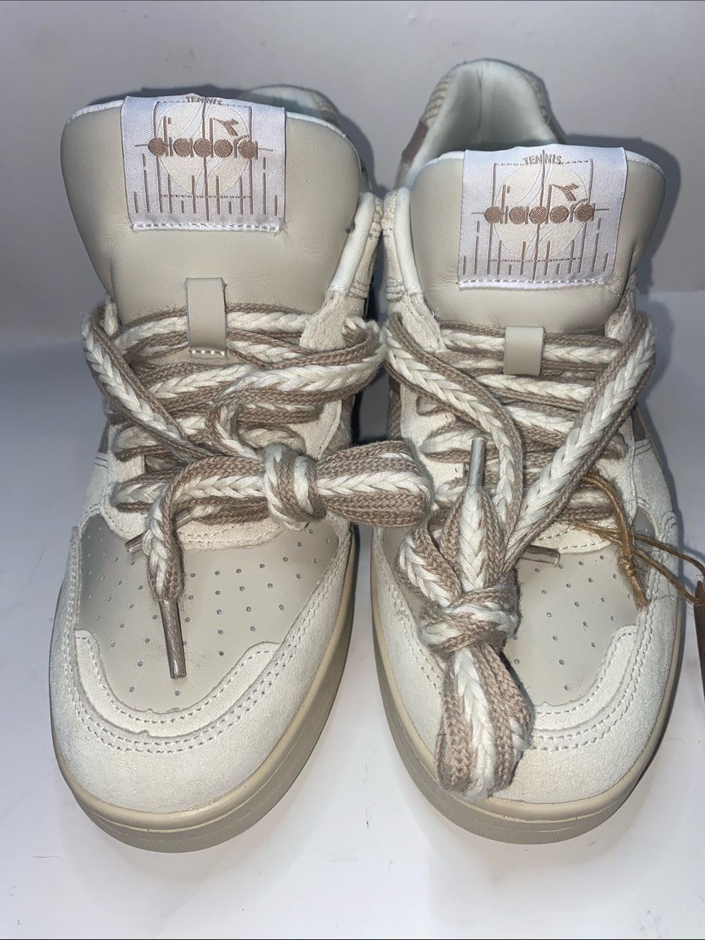 Diadora man Cream & Tan Low-Top Sneakers with Braided Laces